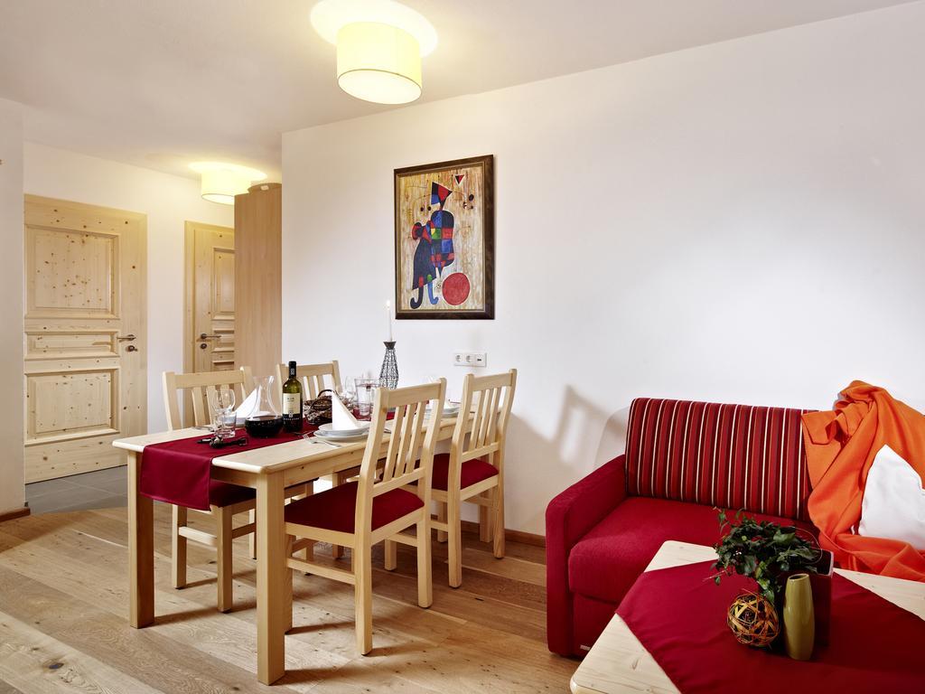 Appartement Waldhaeusl Neukirchen am Grossvenediger Room photo